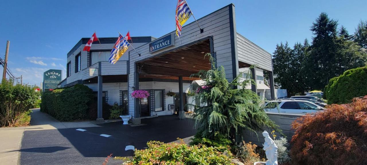 The Cedars Inn Hotel & Convention Centre Gibsons Exterior foto